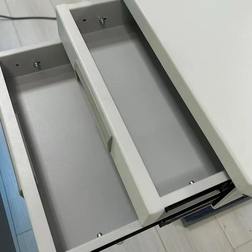 C-10A — Drawer, fully extended